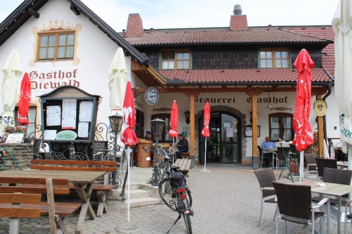 Gasthof Diewald Raach am Hochgebirge Buitenkant foto