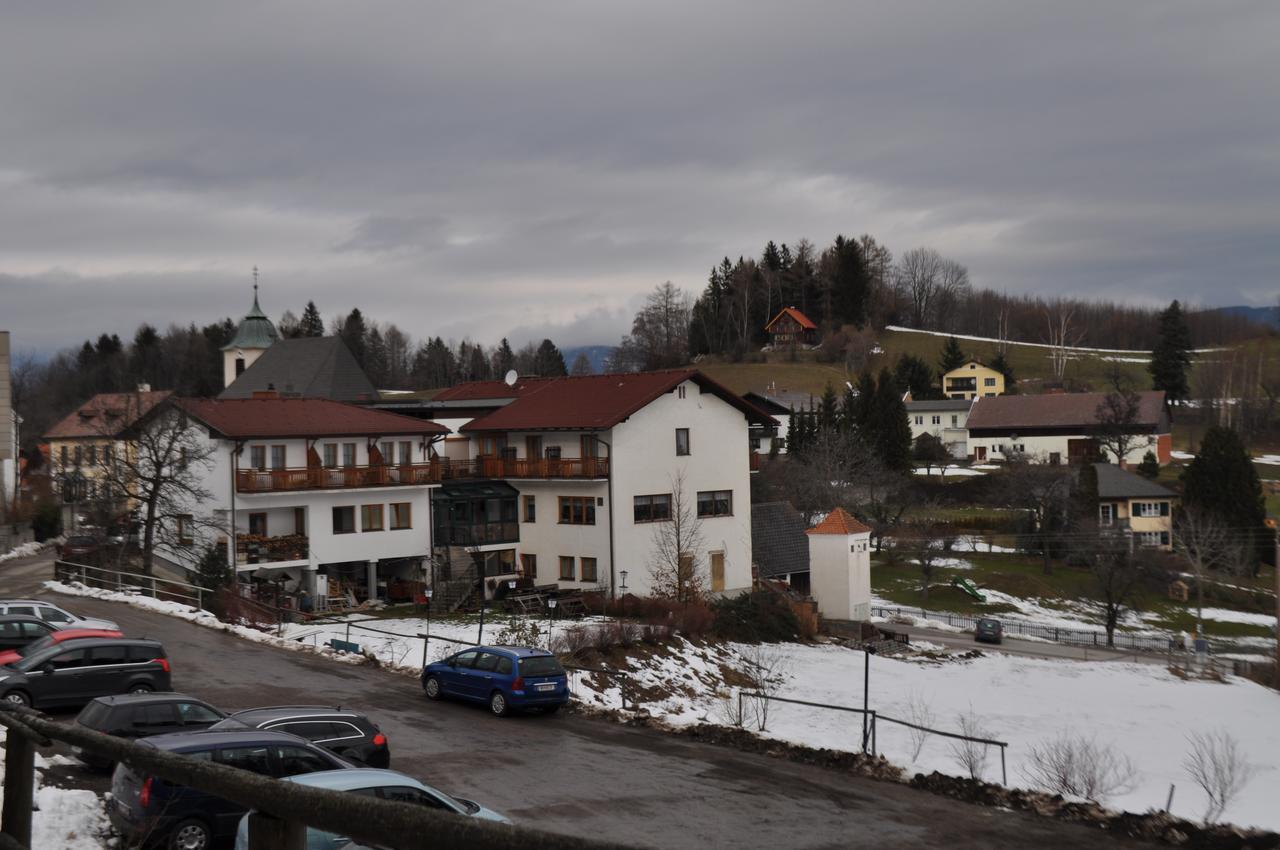 Gasthof Diewald Raach am Hochgebirge Buitenkant foto